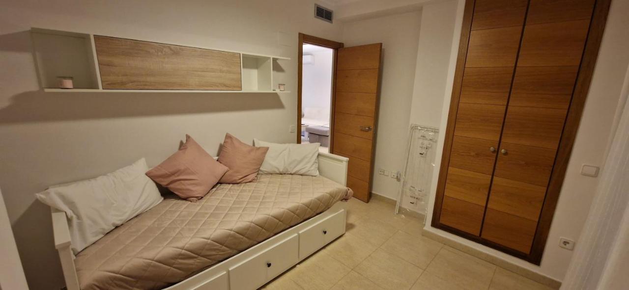 Apartamento Planta Baja Con Piscina Дения Экстерьер фото